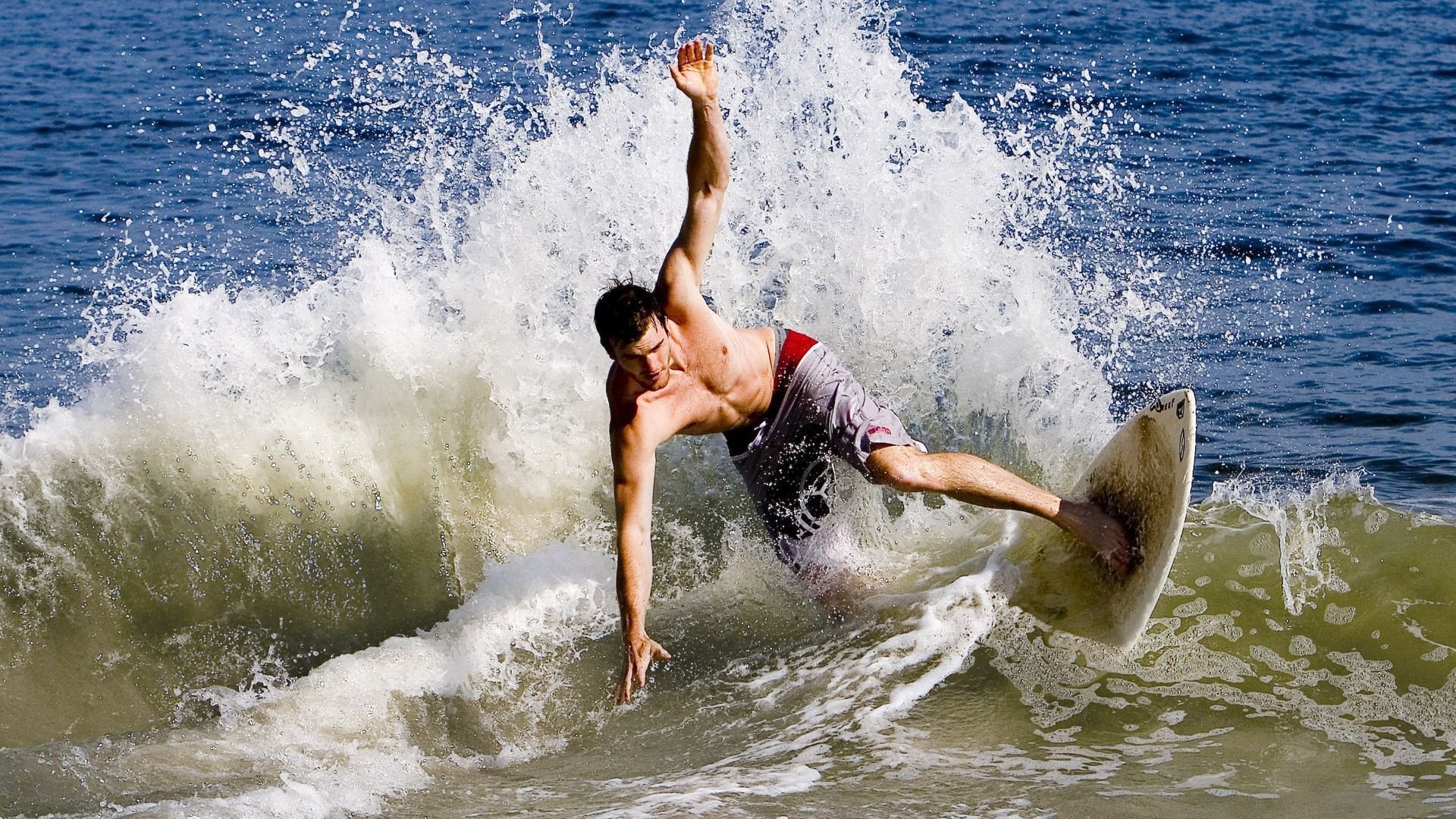 开云kaiyun-萨拉戈萨爆冷获胜，实力超出预期，萨拉戈萨之战